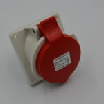 TOMA EMPOTRABLE 32AMP 3P+T ROJO IP44 S1496