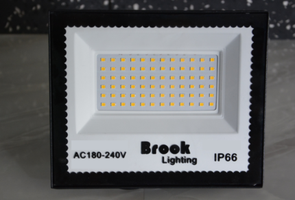REFLECTOR LED ECONOMICO 20W 3K CHIP SMD