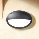 PLAFON DE EXTERIOR IP66 DECORATIVO IDEAL PARA PLAYA - MODELO MADDI EN NEGRO MEDIO DIFUSOR OVOIDE NO INCLUYE FOCO