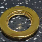BASE SPOT FIJO DECORATIVO COLOR BRASS BRONCE MATERIAL FIERRO