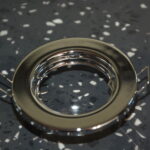 BASE SPOT FIJO DECORATIVO COLOR CHROME MATERIAL FIERRO