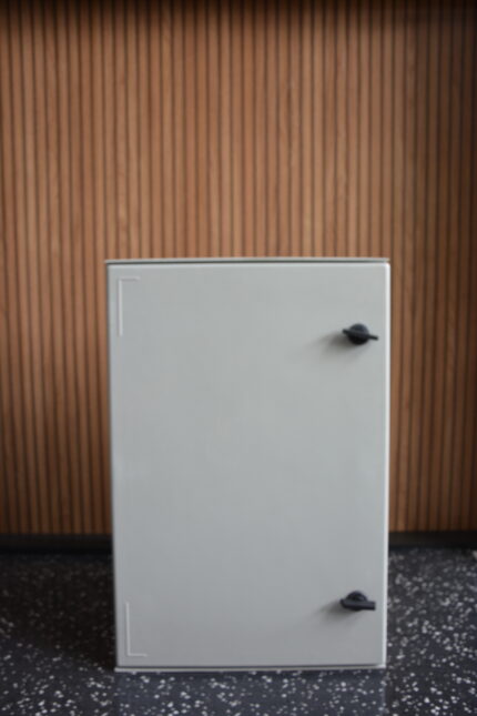 CAJA POLIESTER FIBRA DE VIDRIO (300x250x140)